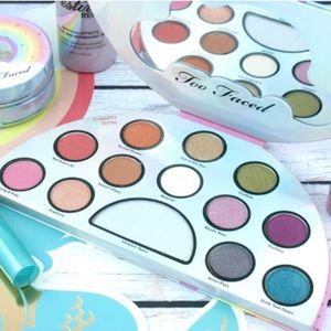 🌈 Too faced (Life’s a festival) palette 🌈